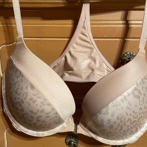 Victoria Secrets push-up, 34C, racer back bra